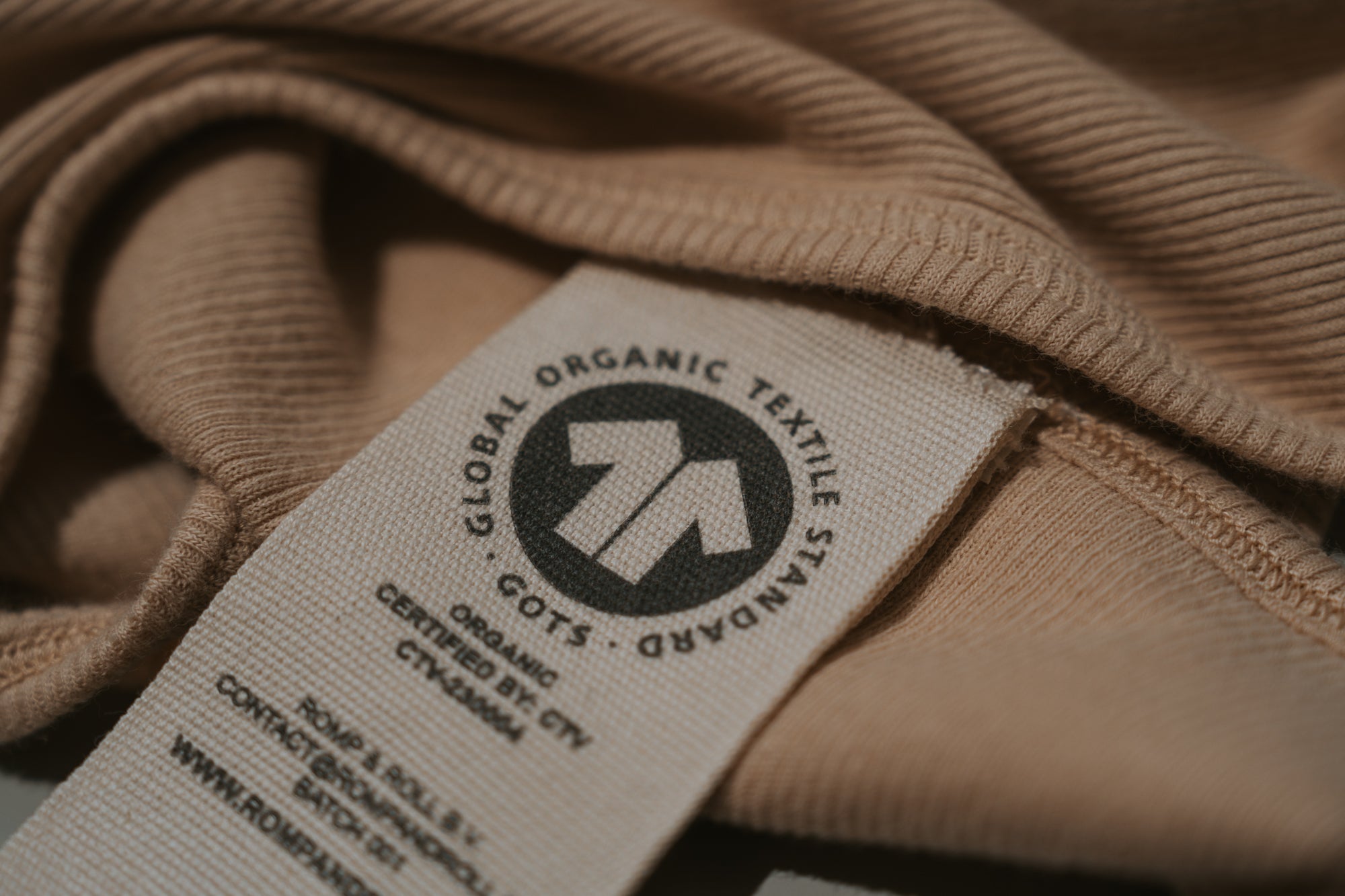 Romp & Roll carelabel